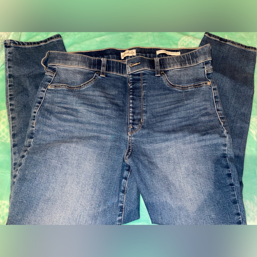 Not sure the brand. Size 12. Pull on skinny jeans